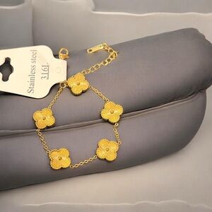 Stainless Steel Women's Gold Floral Link Bracelet